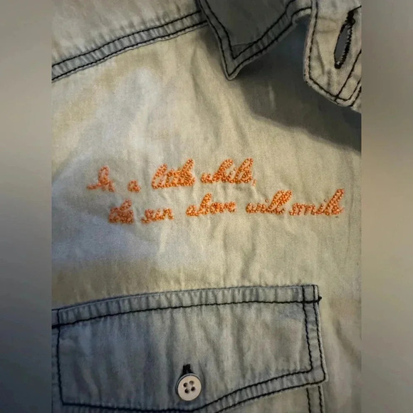Torrid long sleeve light denim button up custom embroidered size 4 - Picture 6 of 9
